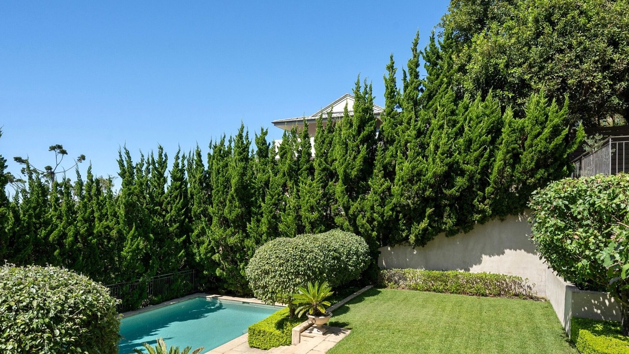 Photo of Outdoor in Clifton Gardens