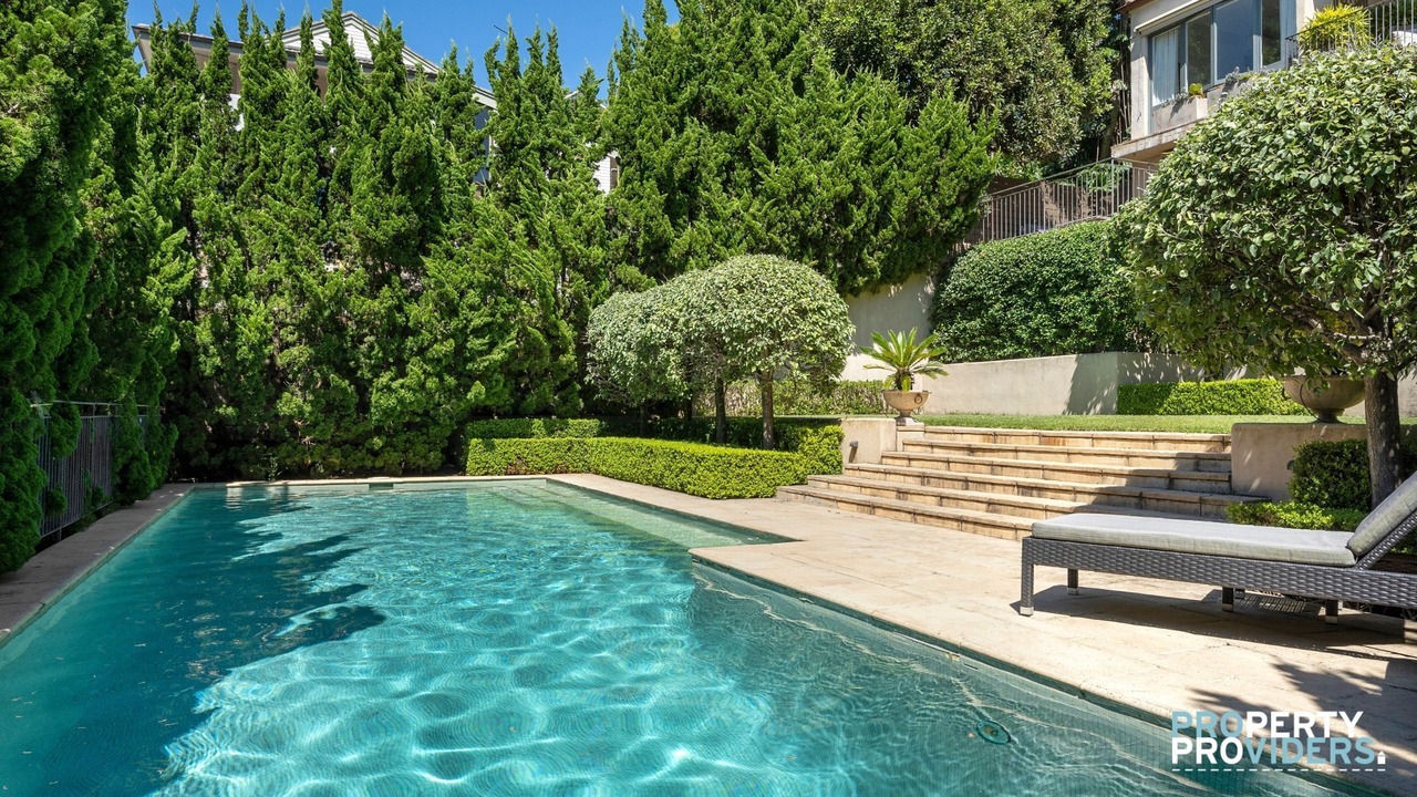 Photo of Outdoor in Clifton Gardens