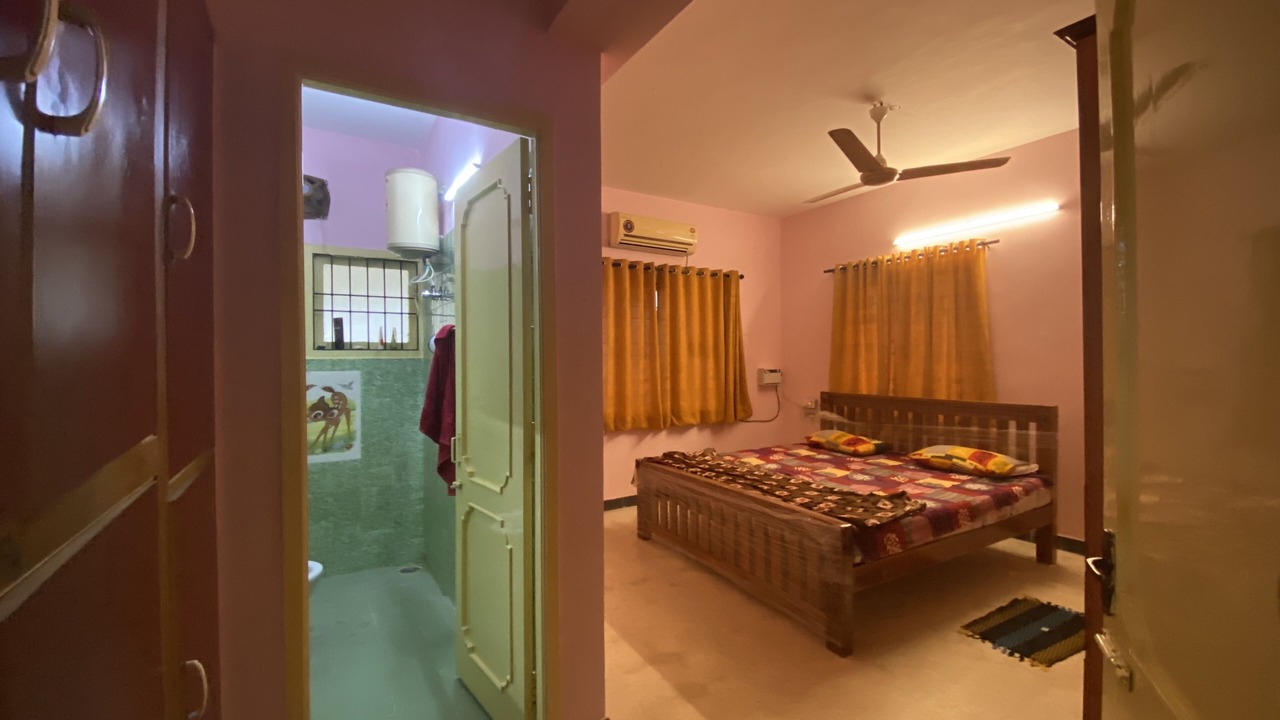 Photo of Bedroom in Mylapore Tiruvallikk