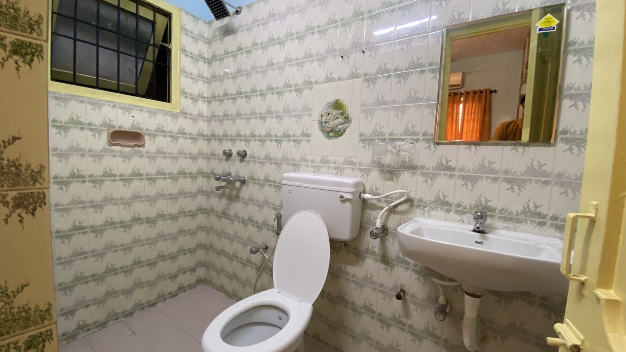 Photo of Bathroom in Mylapore Tiruvallikk