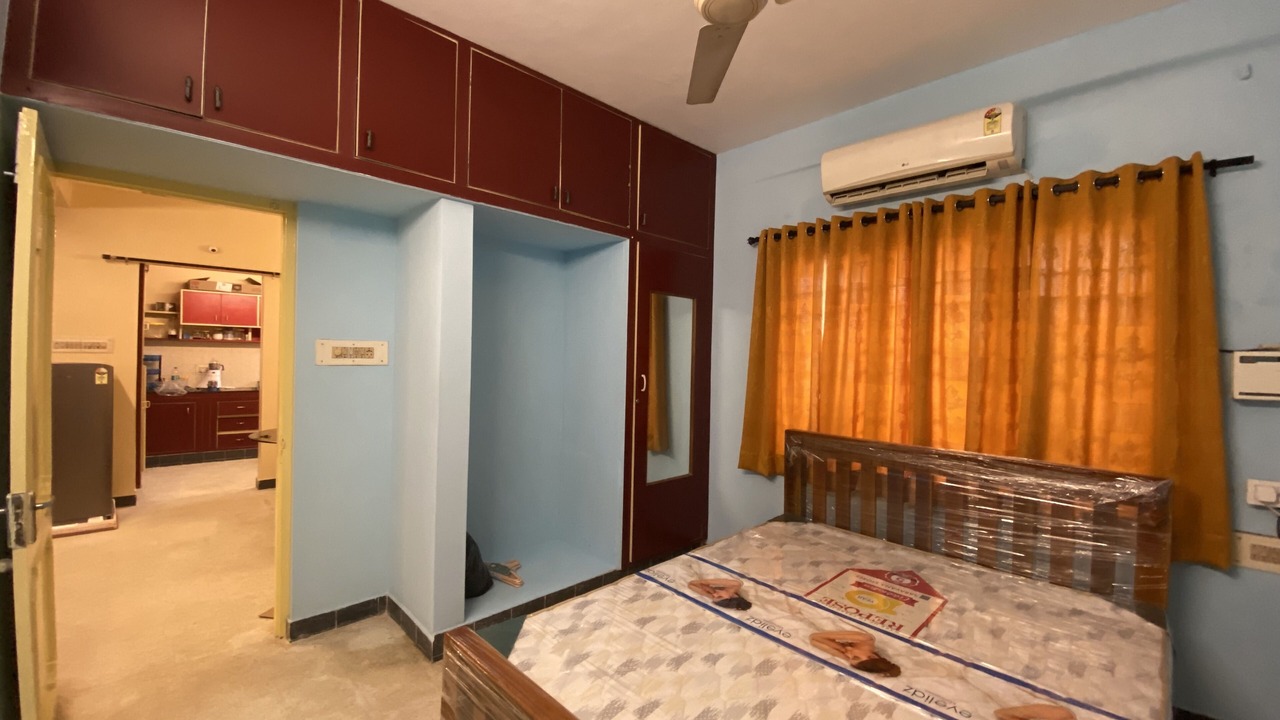 Photo of Bedroom in Mylapore Tiruvallikk