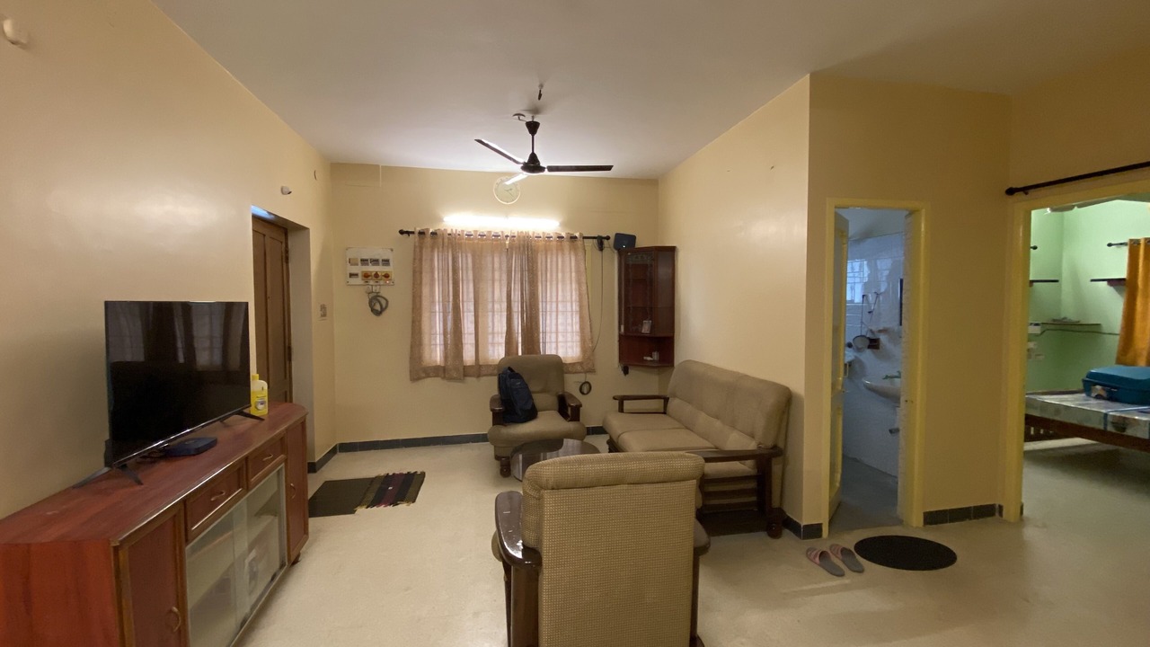 Photo of Livingroom in Mylapore Tiruvallikk