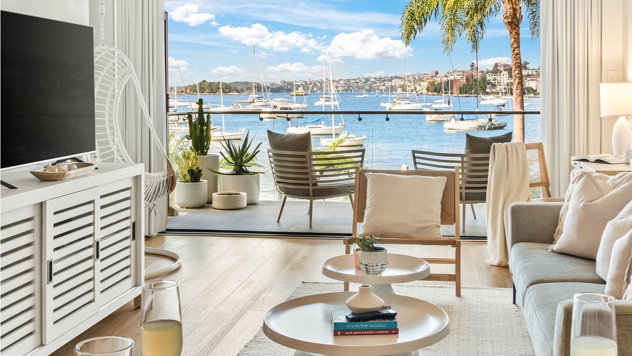 Photo of Livingroom in Elizabeth Bay