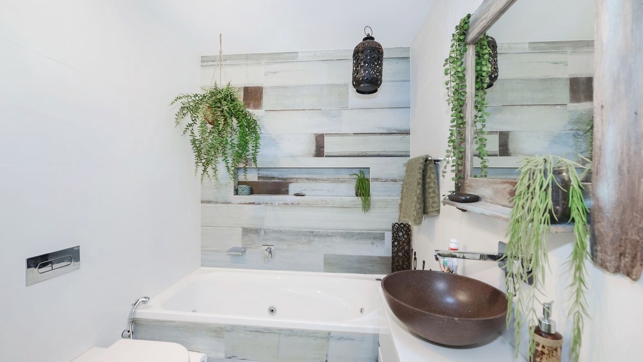 Photo of Bathroom in Avoca Beach