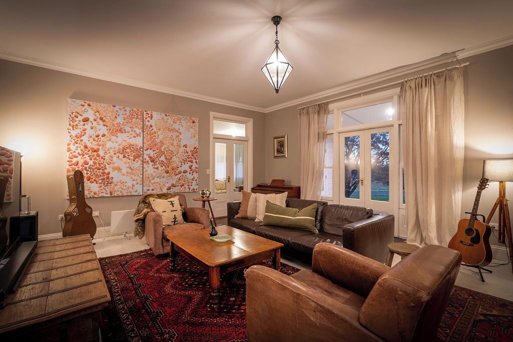 Photo of Livingroom in Canyonleigh