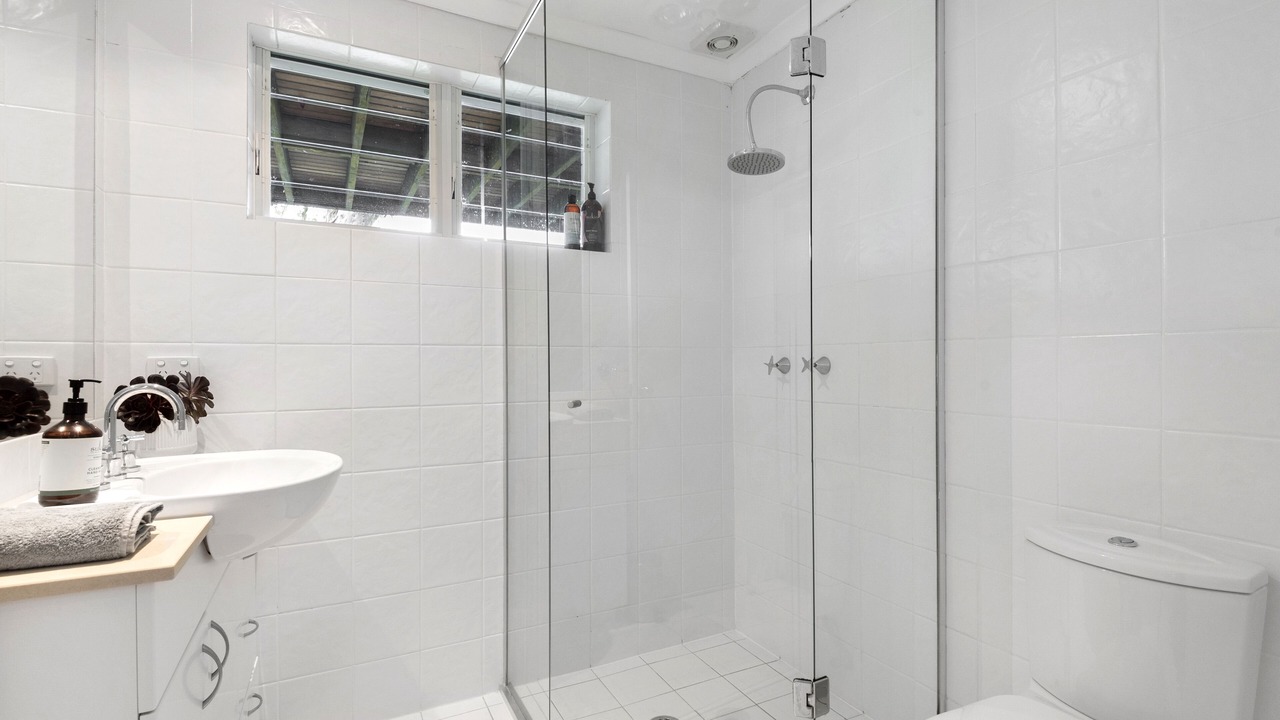 Photo of Bathroom in Avalon Beach