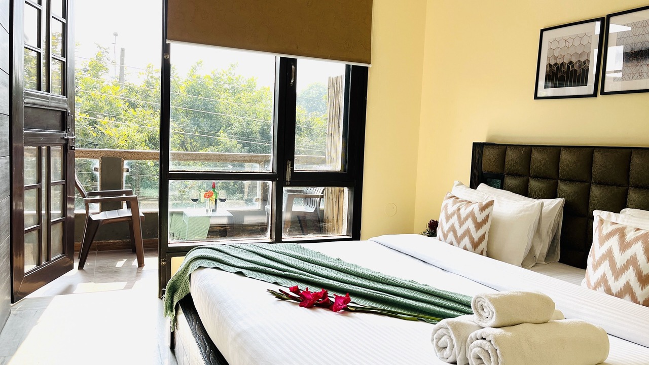 Photo of Bedroom in Sushant Lok