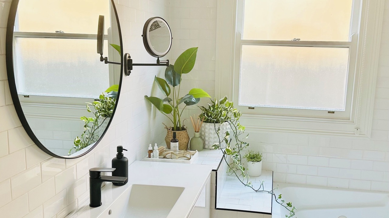 Photo of Bathroom in Freshwater
