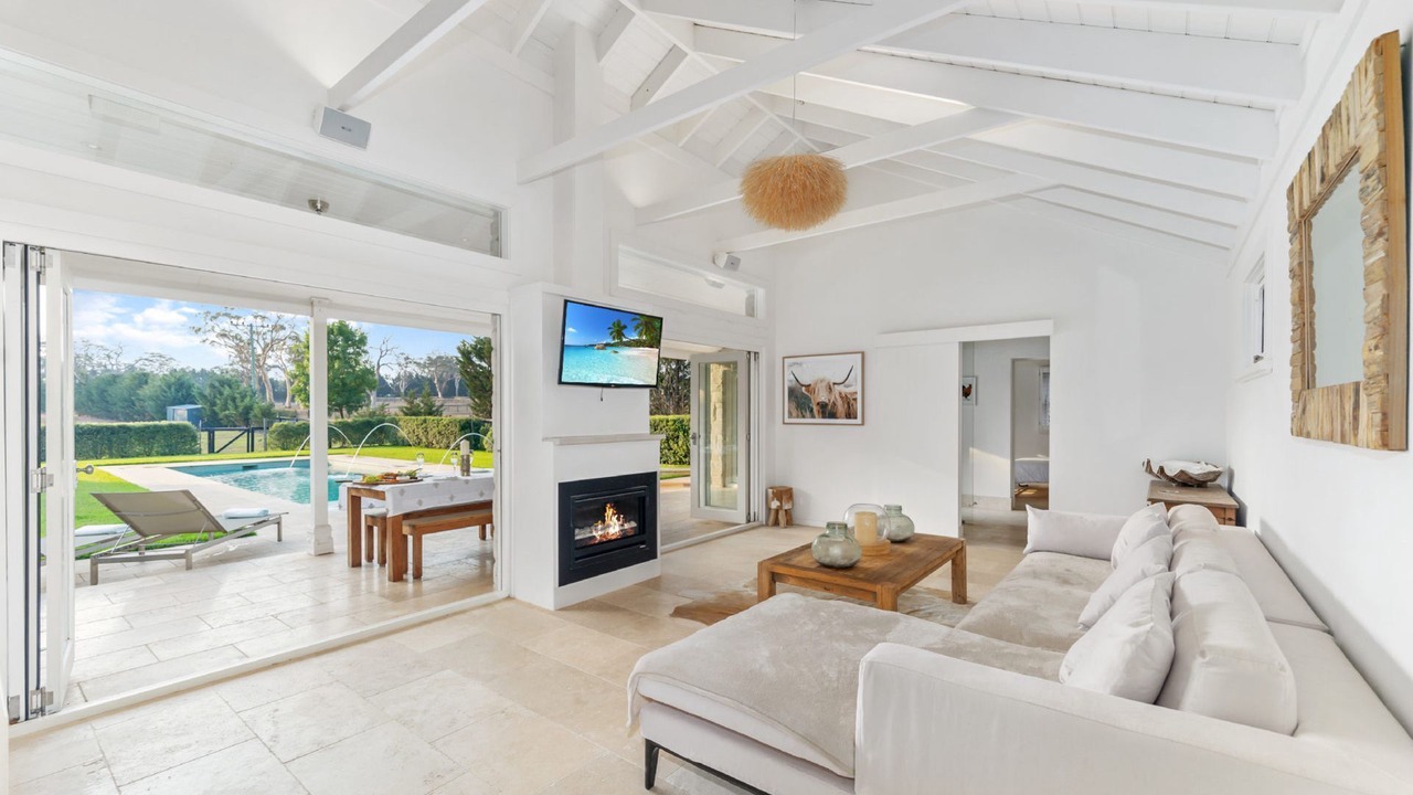 Photo of Livingroom in Medway