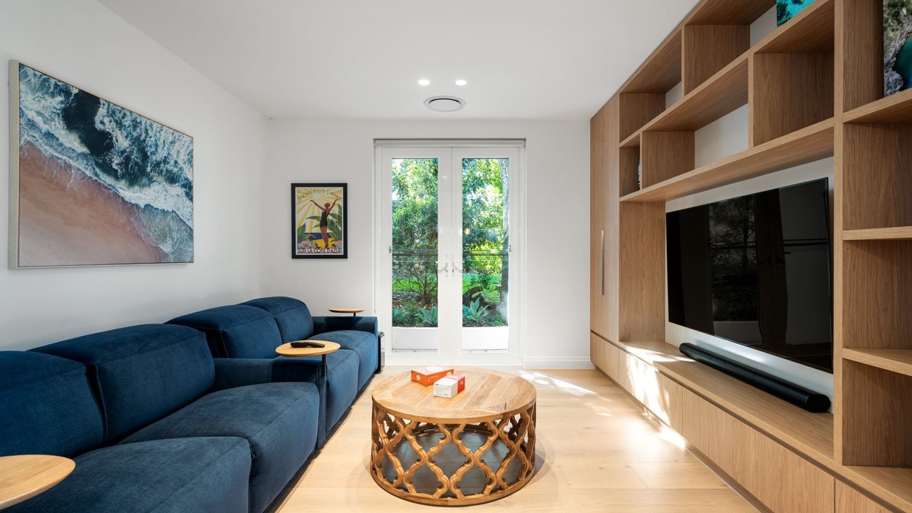 Photo of Livingroom in Whale Beach