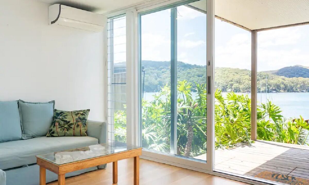 Photo of Livingroom in Scotland Island