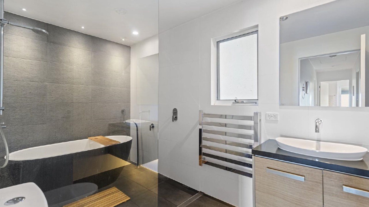 Photo of Bathroom in Avoca Beach