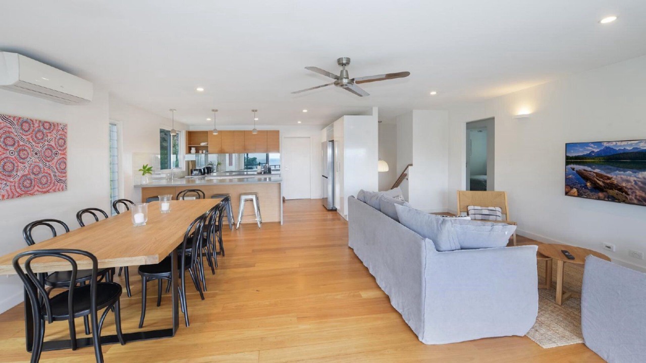 Photo of Livingroom in Avoca Beach
