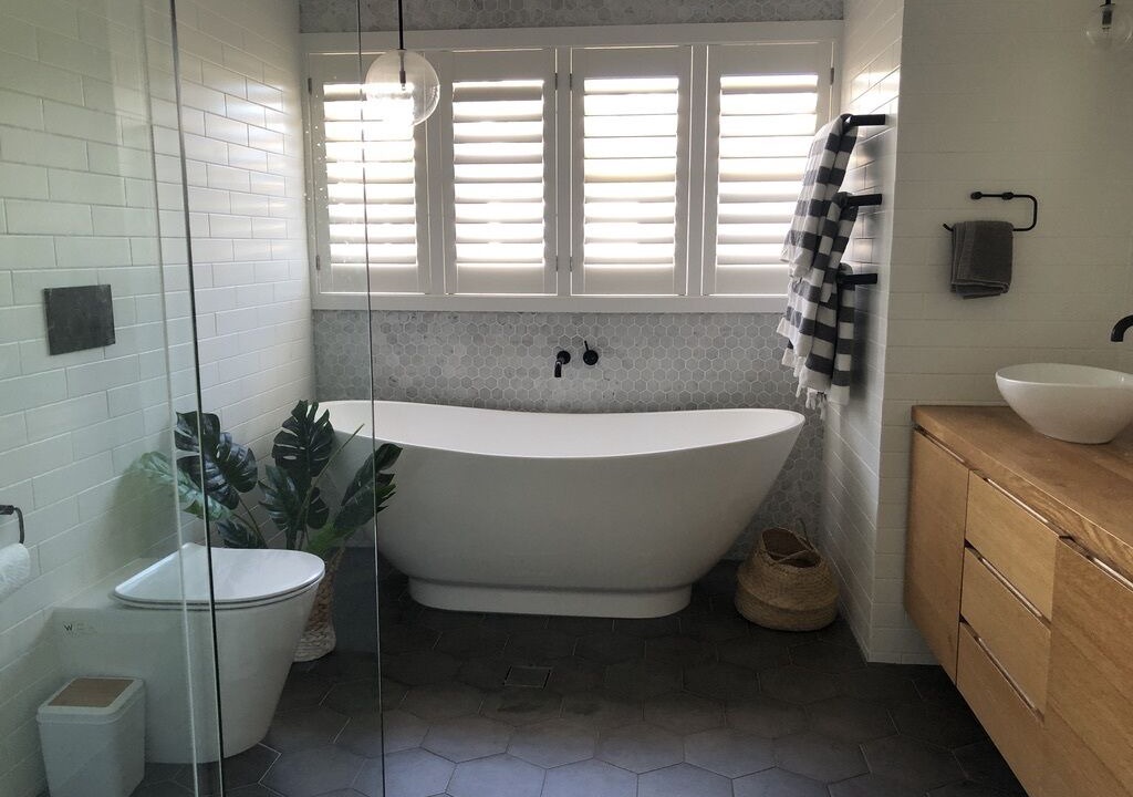 Photo of Bathroom in Freshwater