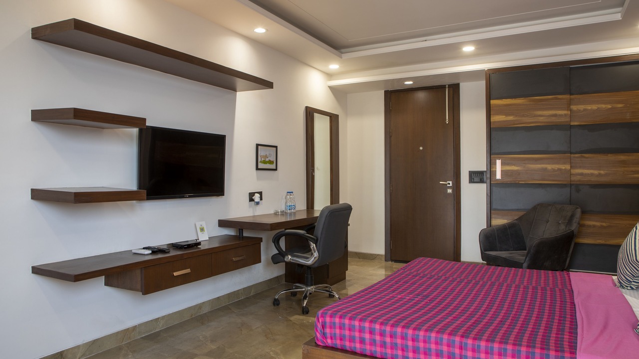 Photo of Bedroom in DLF Phase 3
