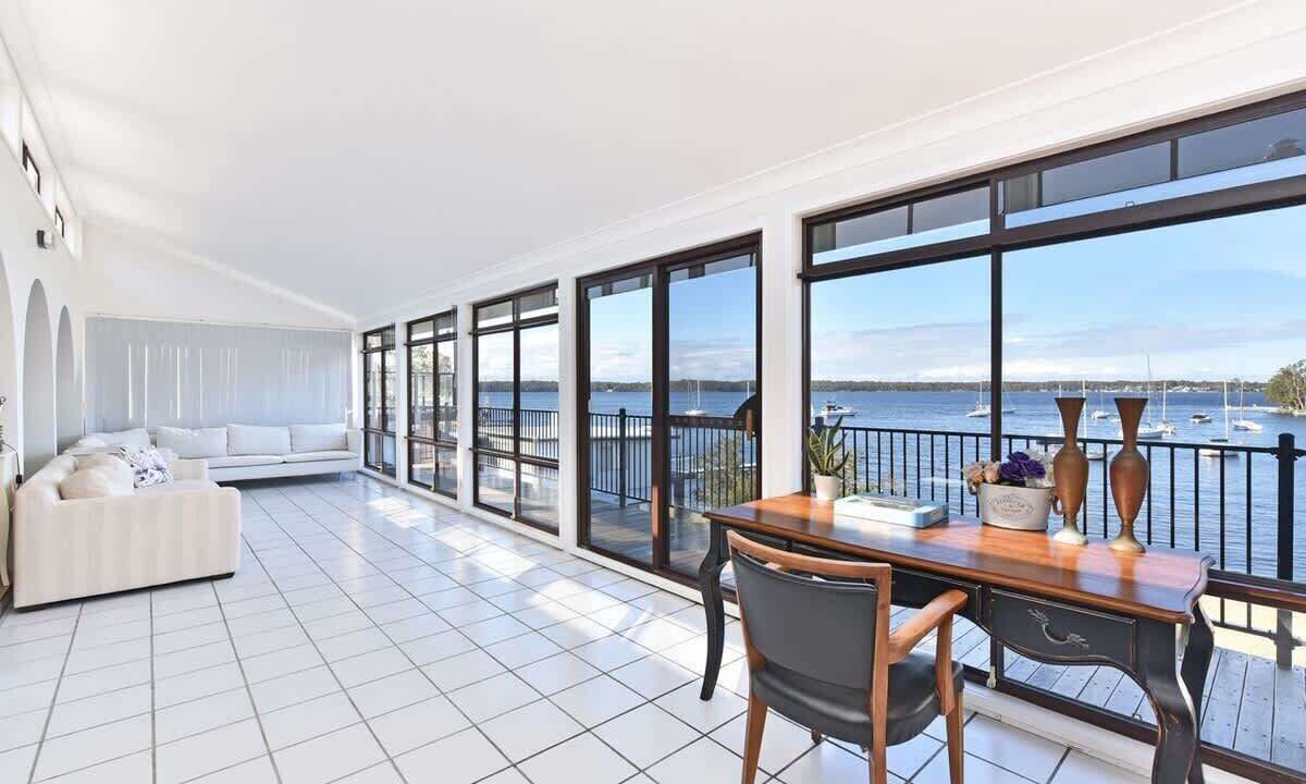 Photo of Livingroom in Sunshine