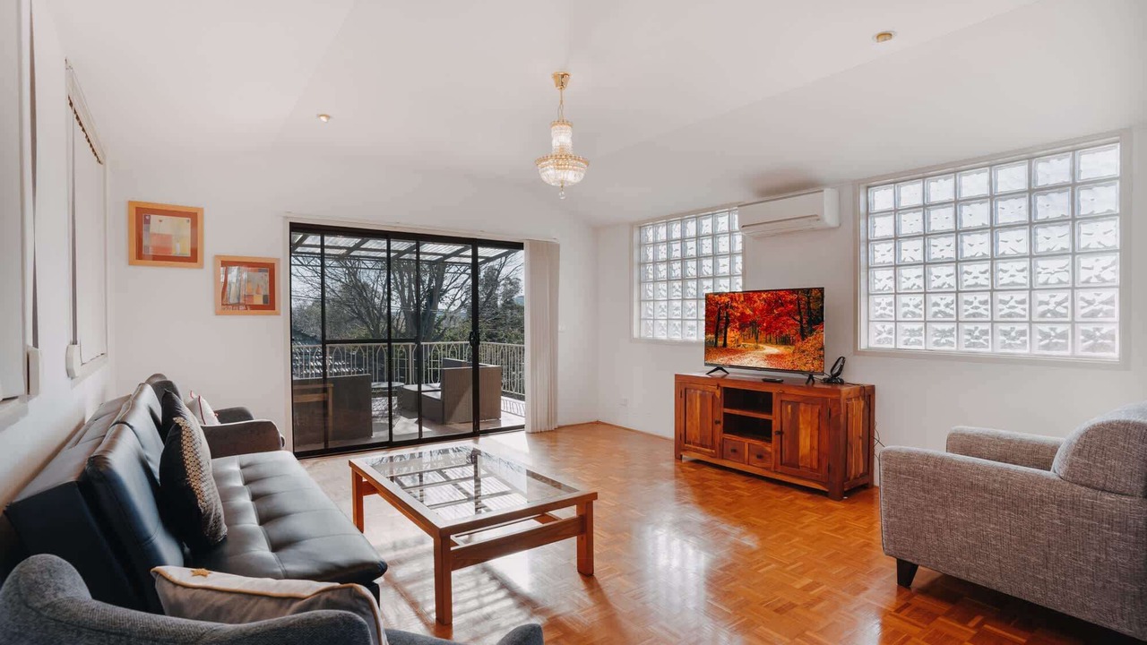 Photo of Livingroom in Deakin