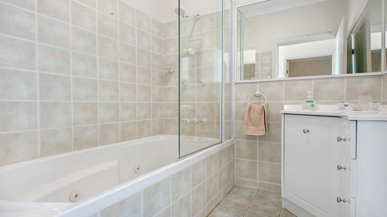 Photo of Bathroom in Wentworth Falls