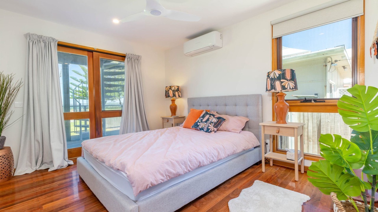 Photo of Bedroom in Long Beach
