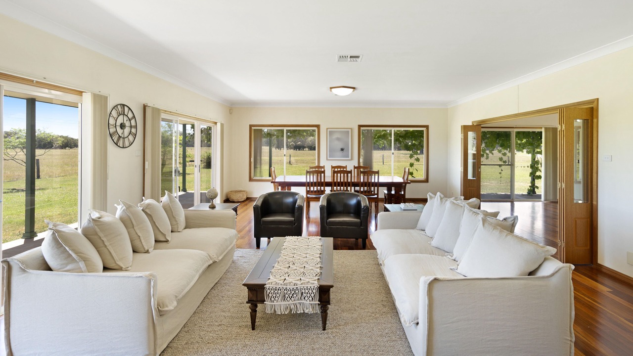 Photo of Livingroom in Lovedale