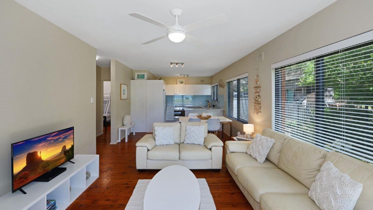 Photo of Livingroom in Avoca Beach
