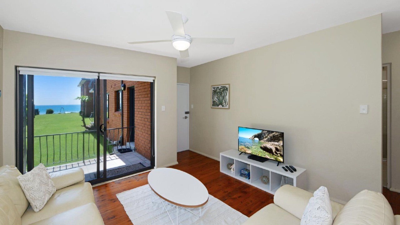 Photo of Livingroom in Avoca Beach