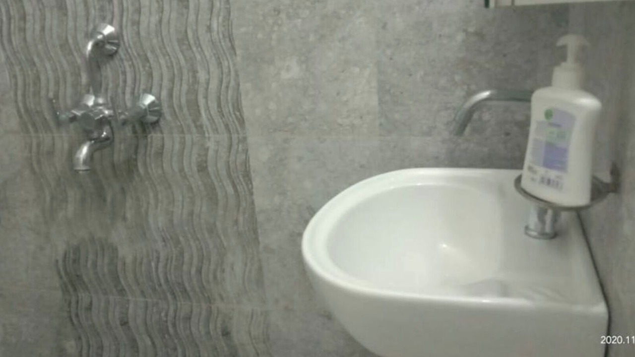 Photo of Bathroom in Varanasi