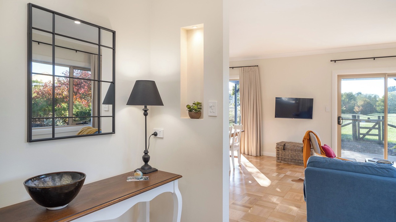 Photo of Livingroom in Glenquarry
