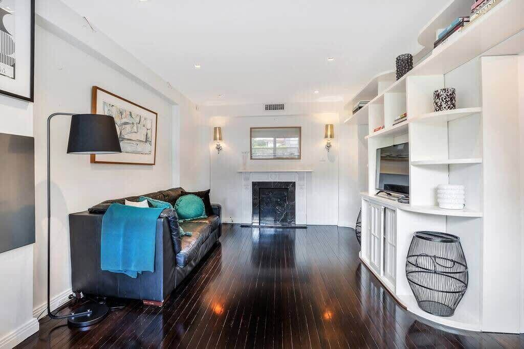 Photo of Bedroom in Double Bay