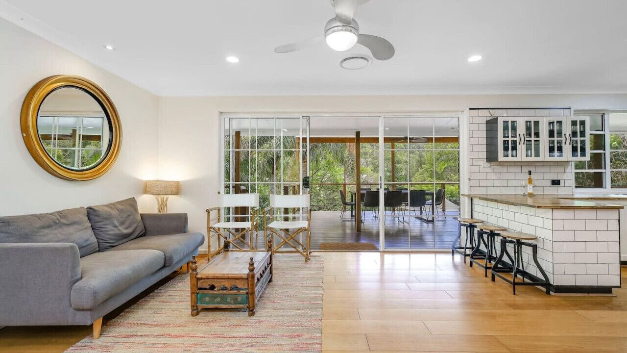 Photo of Livingroom in Picketts Valley