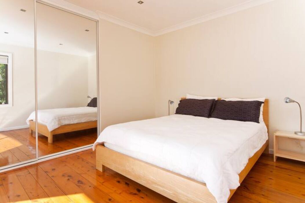Photo of Bedroom in Cottage Point
