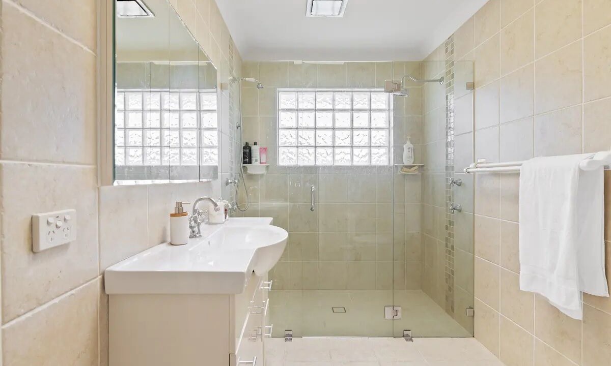 Photo of Bathroom in Mannering Park