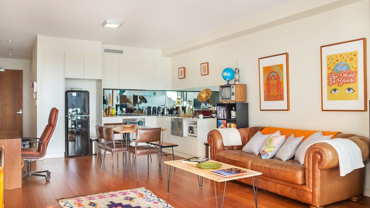 Photo of Livingroom in Newtown