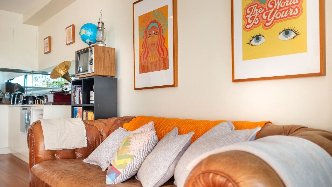 Photo of Livingroom in Newtown
