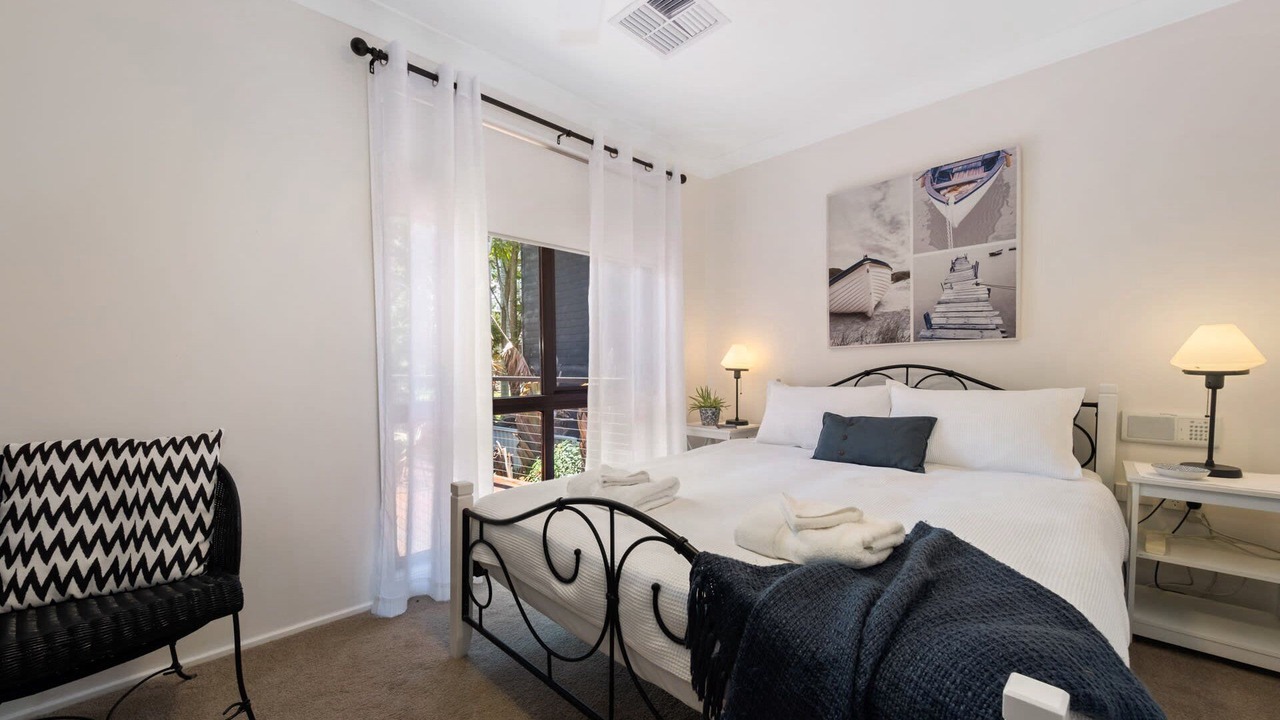 Photo of Bedroom in Berkeley Vale
