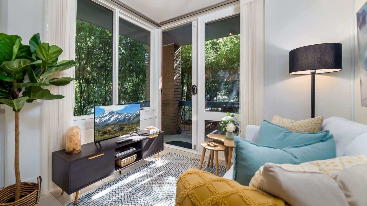 Photo of Livingroom in Watson