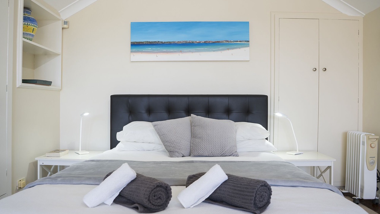 Photo of Bedroom in Dover Heights