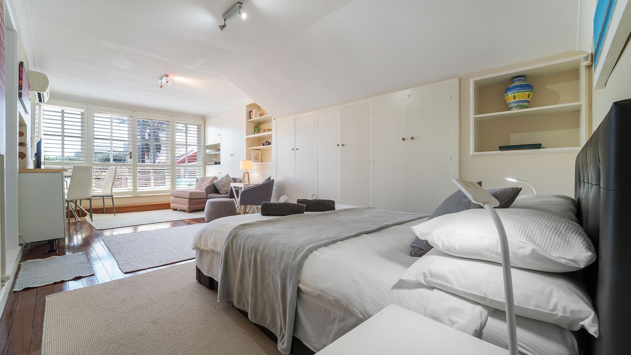 Photo of Bedroom in Dover Heights