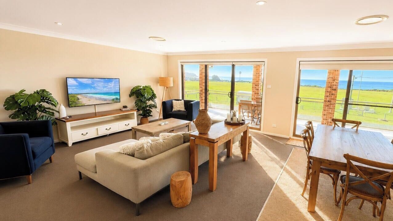 Photo of Livingroom in Caves Beach