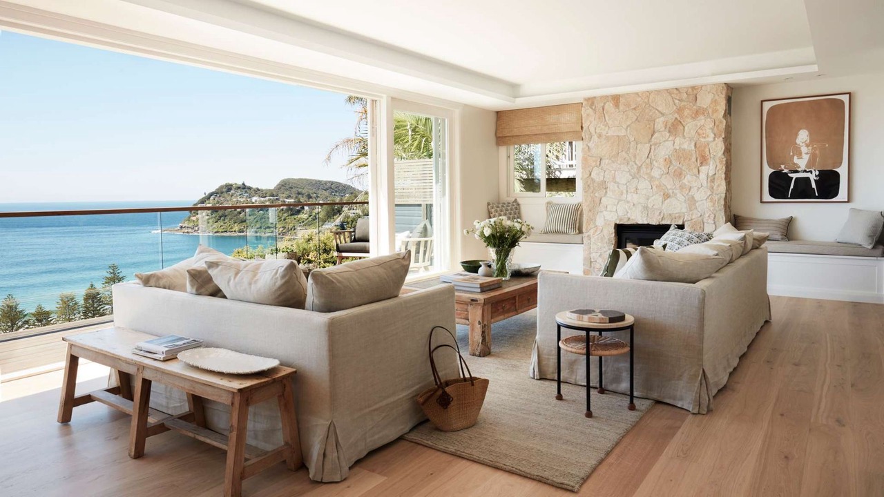Photo of Livingroom in Whale Beach