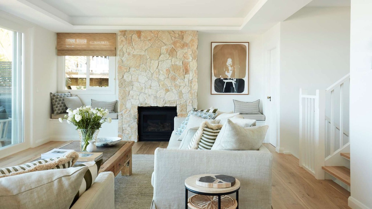 Photo of Livingroom in Whale Beach