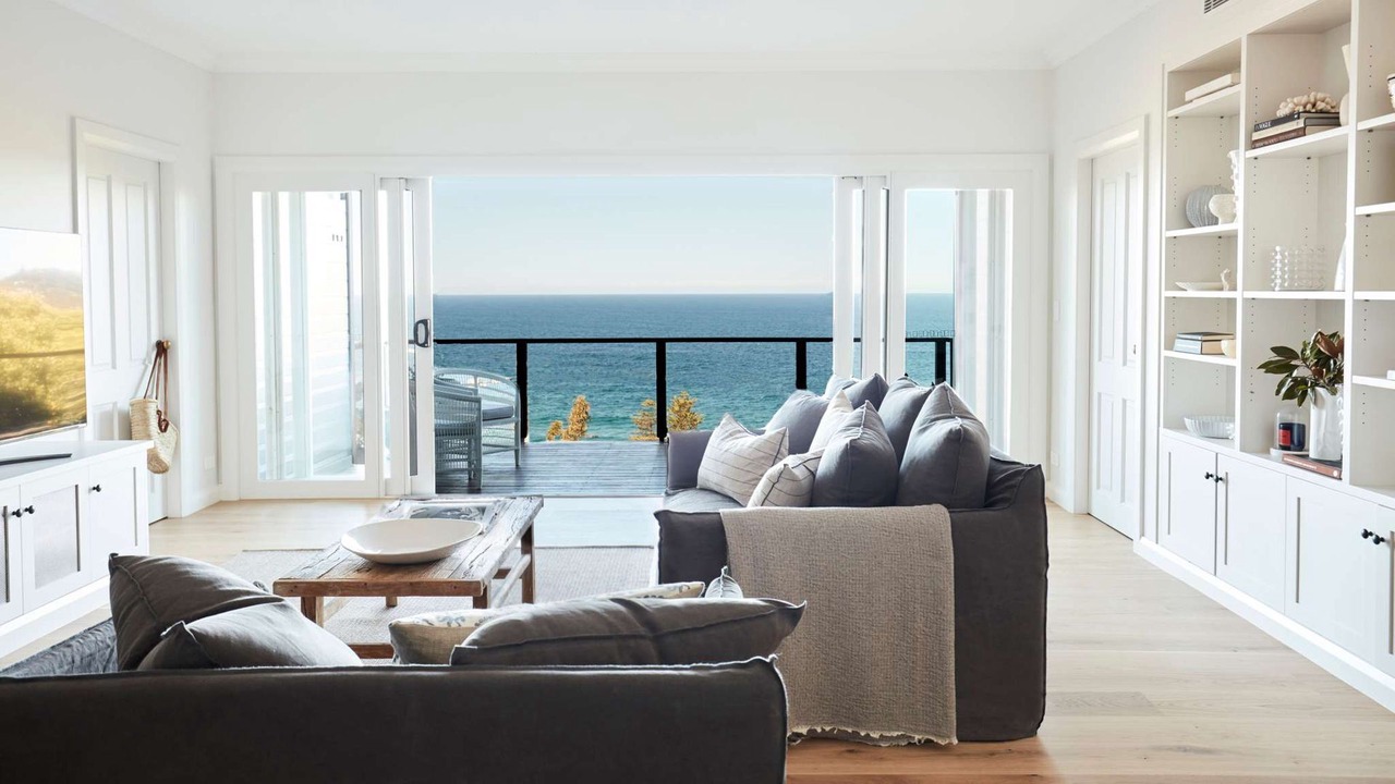Photo of Livingroom in Whale Beach