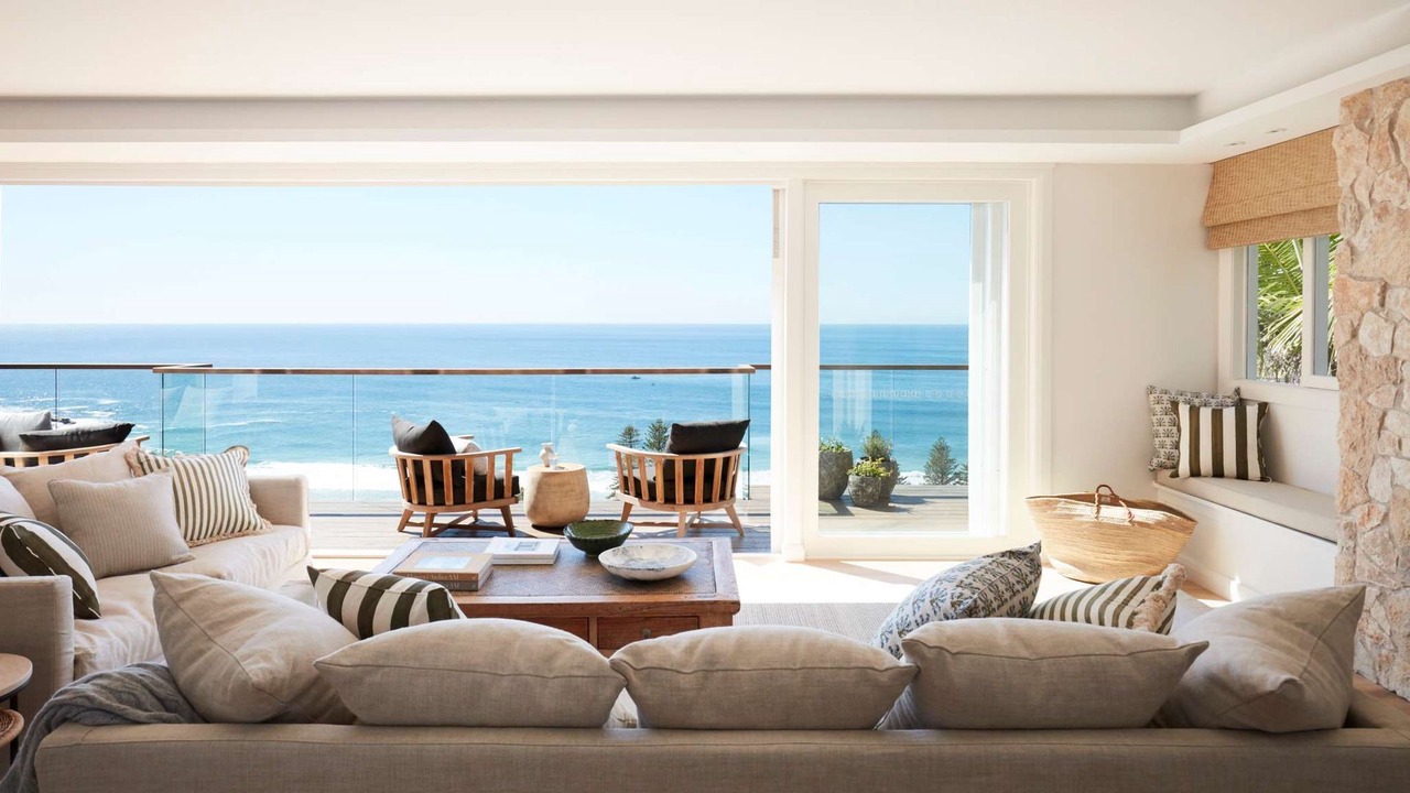 Photo of Livingroom in Whale Beach