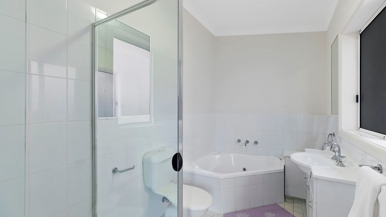 Photo of Bathroom in The Entrance