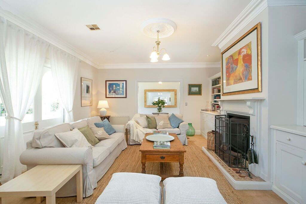Photo of Livingroom in Glenquarry