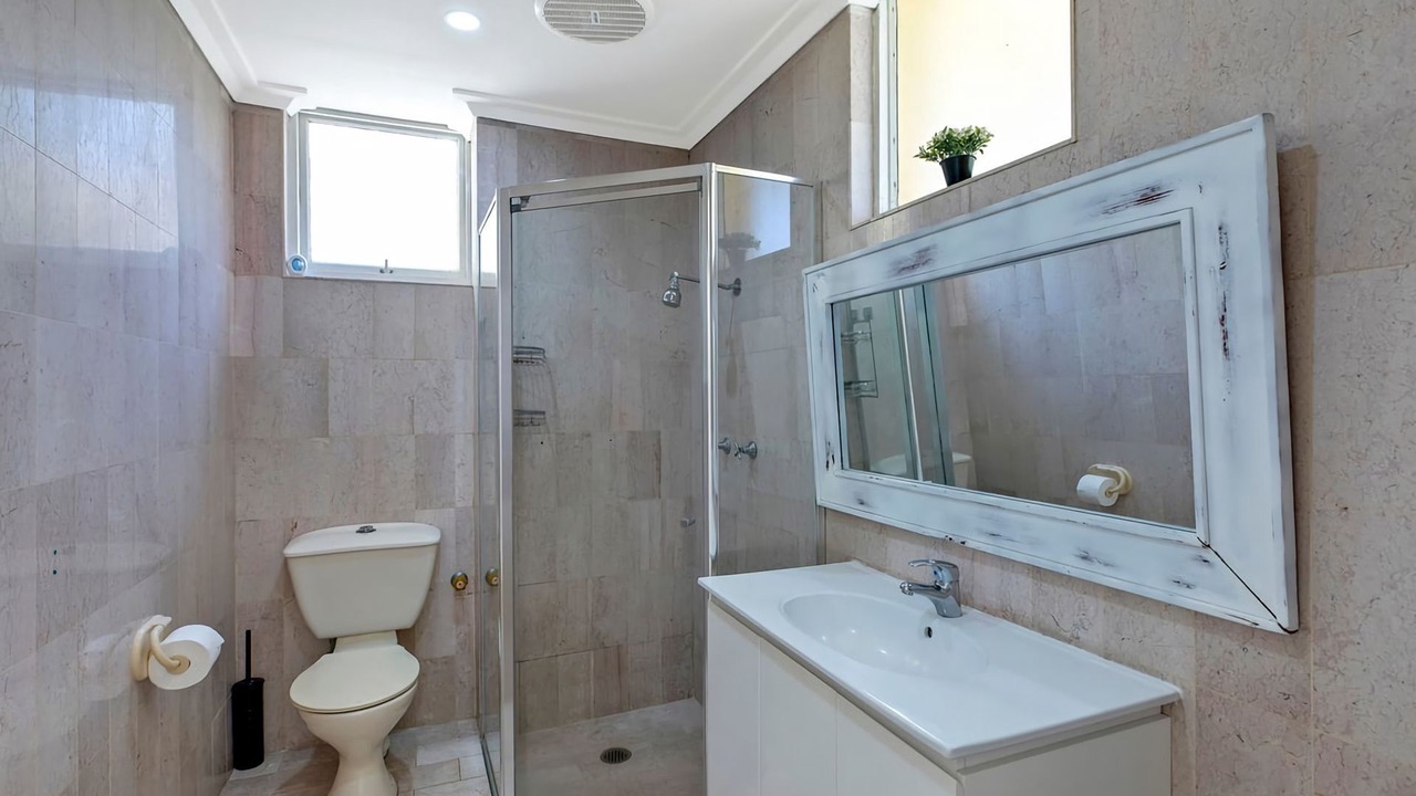 Photo of Bathroom in The Entrance
