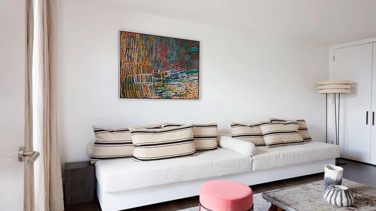Photo of Livingroom in Whale Beach