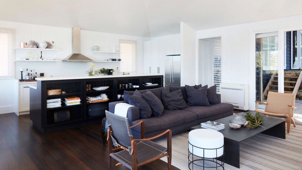 Photo of Livingroom in Whale Beach