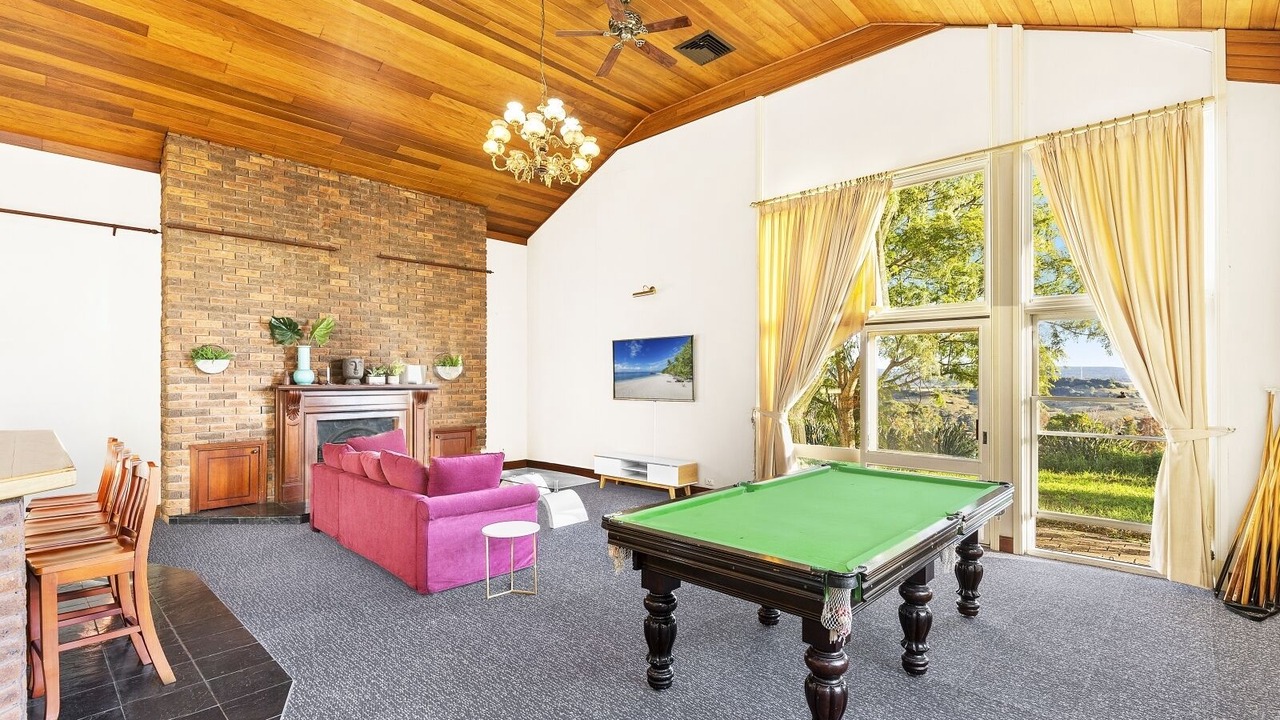Photo of Livingroom in Razorback