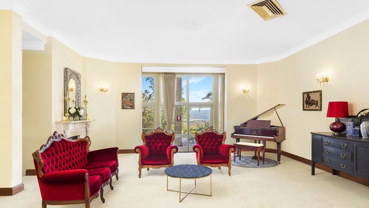 Photo of Livingroom in Razorback